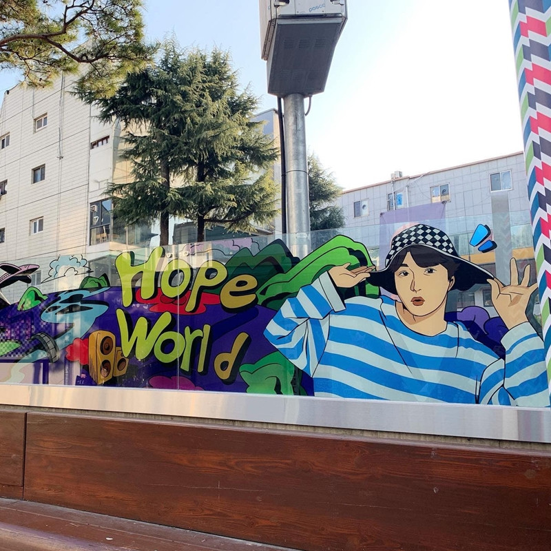 Đỉnh như fanbase của j-hope (BTS), xây hẳn bệnh viện để mừng sinh nhật idol ảnh 5