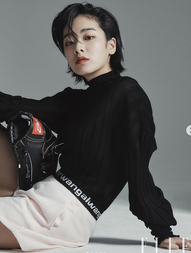 "Mỹ nhân chuyển giới" Itaewon Class khoe vẻ đẹp phi giới tính trên ELLE Hàn tháng 7 ảnh 6