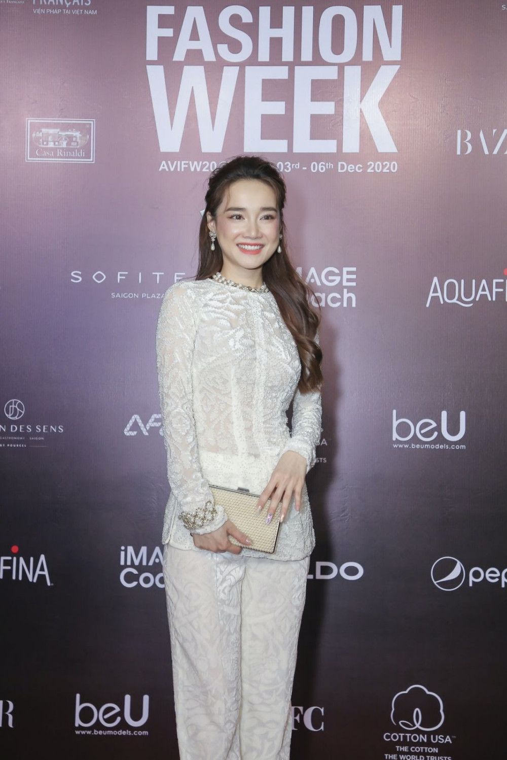Ngọc Trinh, Diệu Nhi cùng dàn mỹ nhân Việt đọ sắc ấn tượng trong trang phục truyền thống ảnh 4
