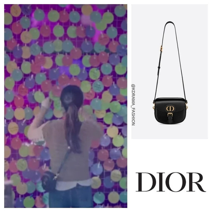 Tiền mua giày không có nhưng Suzy vẫn có nguyên BST túi toàn hơn ngàn đô trong “Start Up“ ảnh 2