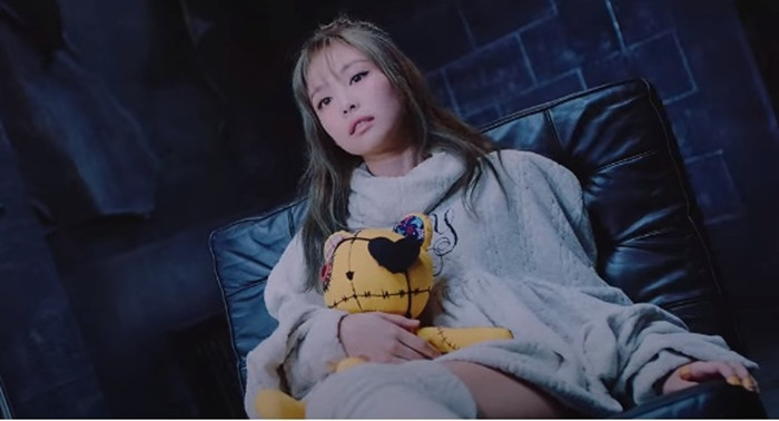 Chỉ một câu rap trong "Lovesick Girls" nhưng fan của Jennie không thể không đau lòng ảnh 2