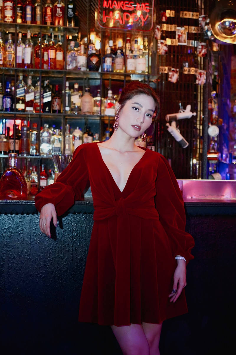 Tạo hình sang chảnh của 3 ngọc nữ hot nhất điện ảnh Việt: Nhã Phương, Lan Ngọc, Diễm My 9X trong phim mới ảnh 8