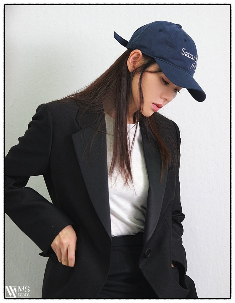 Học ngay “chị đẹp” Son Ye Jin cách dùng phụ kiện cho tóc xinh đẹp ấn tượng trong mùa Đông ảnh 9