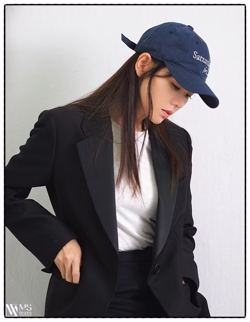 Học ngay “chị đẹp” Son Ye Jin cách dùng phụ kiện cho tóc xinh đẹp ấn tượng trong mùa Đông ảnh 9