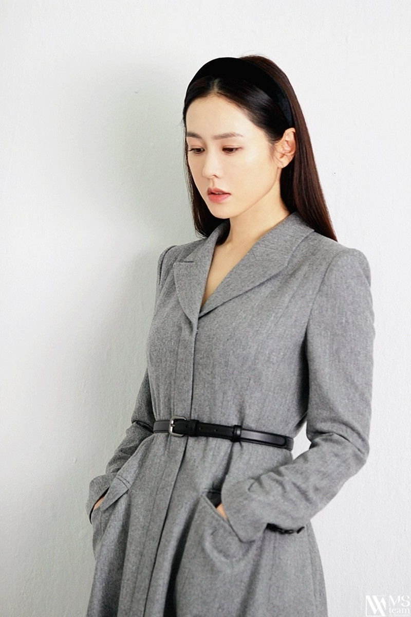 Học ngay “chị đẹp” Son Ye Jin cách dùng phụ kiện cho tóc xinh đẹp ấn tượng trong mùa Đông ảnh 4