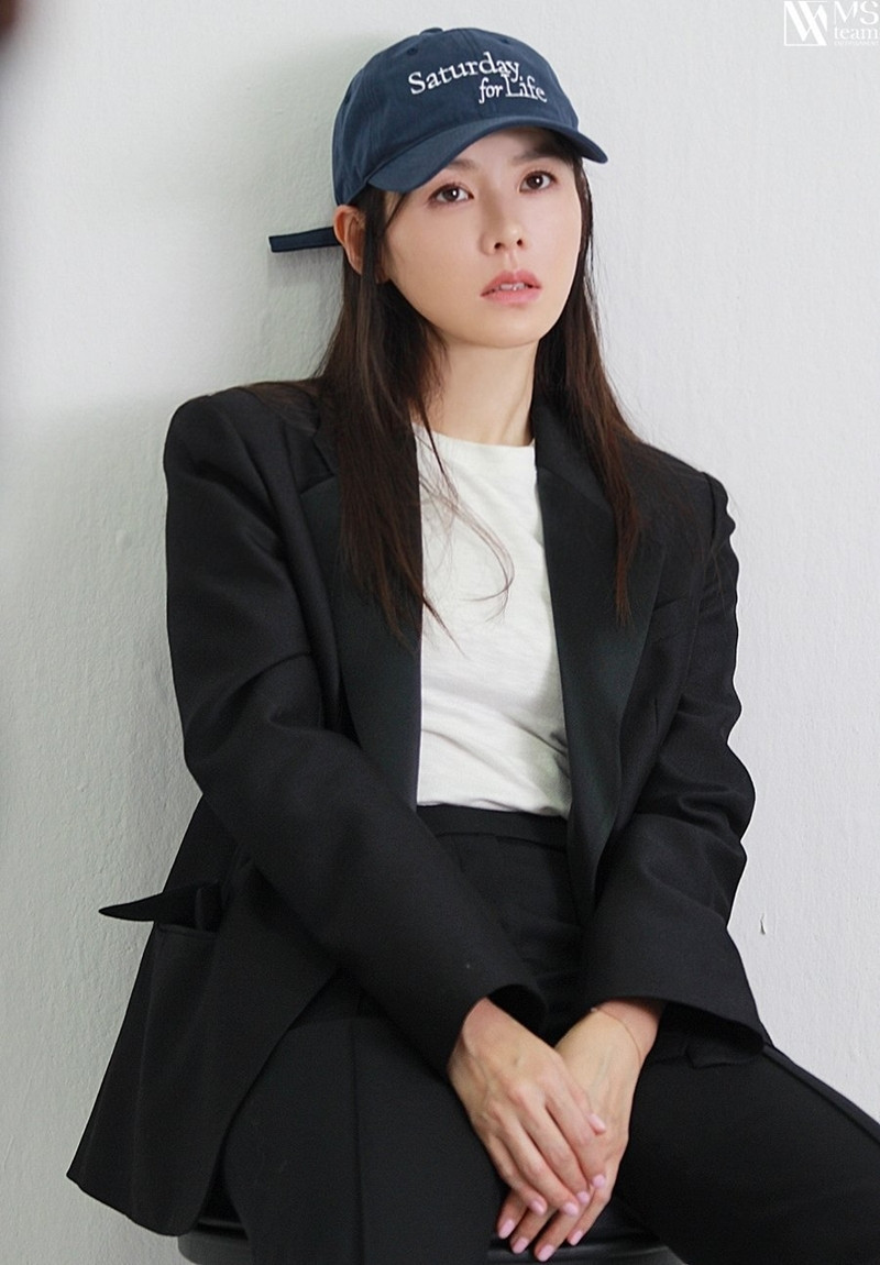 Học ngay “chị đẹp” Son Ye Jin cách dùng phụ kiện cho tóc xinh đẹp ấn tượng trong mùa Đông ảnh 10