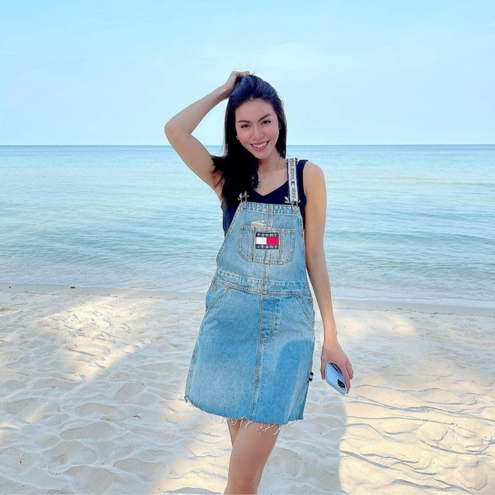 Lương Thùy Linh, Châu Bùi… cùng loạt sao Việt lăng xê kiểu áo đánh tan cái nóng đầu Hè ảnh 9