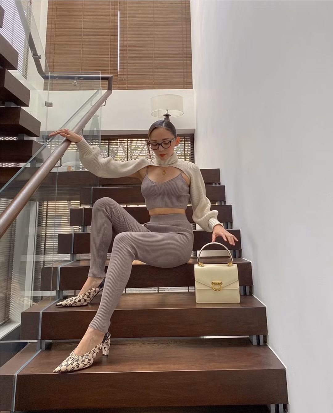 Học ngay Tóc Tiên, Hà Tăng, Chi Pu... cùng loạt mỹ nhân showbiz Việt phối đồ Thu cực đỉnh ảnh 2