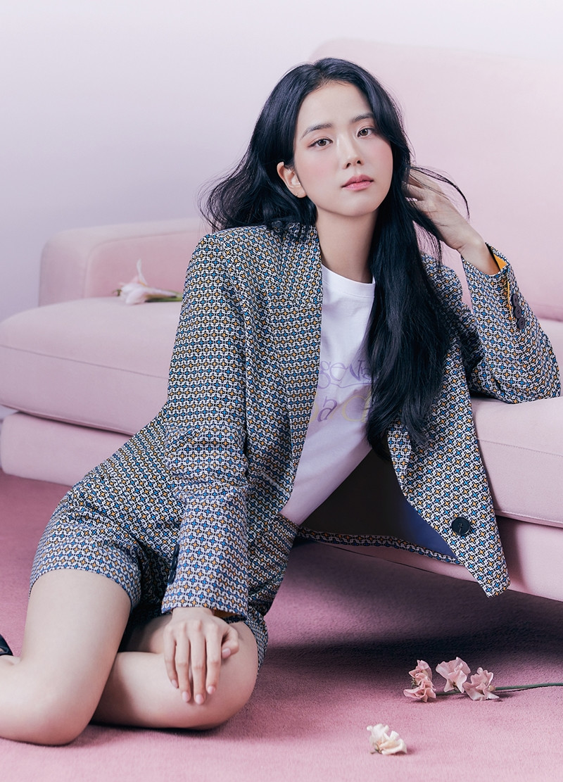 Jisoo (BLACKPINK) thay thế Seohyun (SNSD), trở thành nàng thơ mới của thương hiệu này ảnh 6