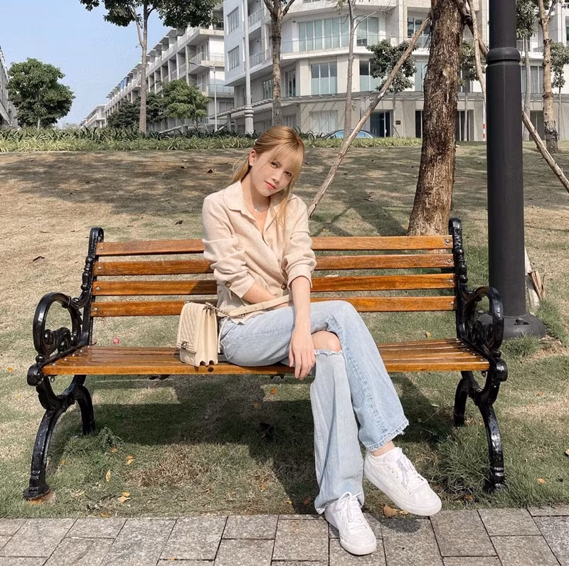 Đổi style "bánh bèo" nhưng không hề yếu đuối, netizen khen "Thiều Bảo Trâm đẹp nhất khi không thuộc về ai" ảnh 12