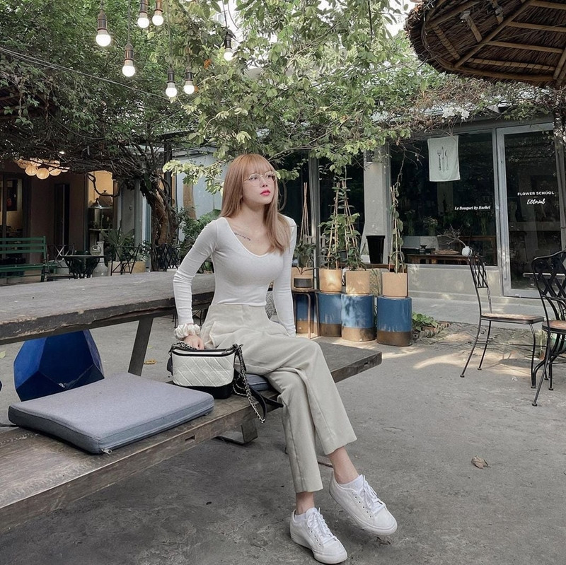 Đổi style "bánh bèo" nhưng không hề yếu đuối, netizen khen "Thiều Bảo Trâm đẹp nhất khi không thuộc về ai" ảnh 9