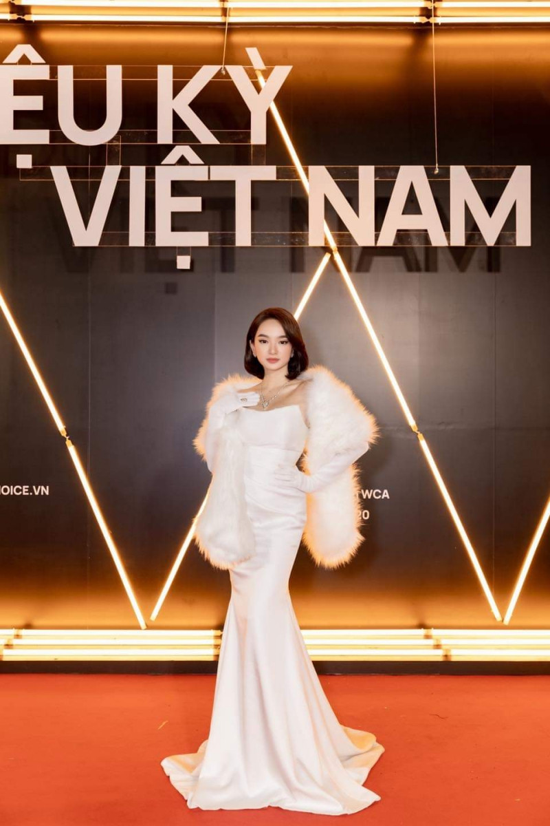 Học Kaity Nguyễn cách chọn trang phục "hack dáng" cực đỉnh, mét rưỡi mà cứ ngỡ mét bảy ảnh 9