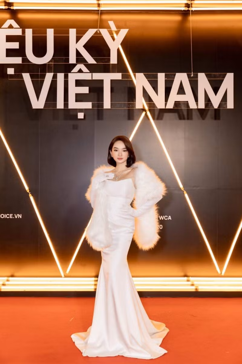Học Kaity Nguyễn cách chọn trang phục "hack dáng" cực đỉnh, mét rưỡi mà cứ ngỡ mét bảy ảnh 9