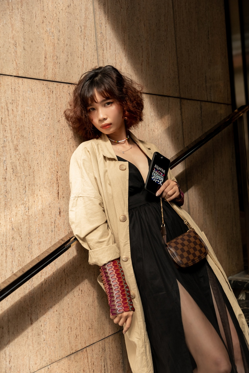 "Best Street Style" ngày 1: Người đẹp chuyển giới Lương Mỹ Kỳ xuất hiện thanh lịch bất ngờ ảnh 8