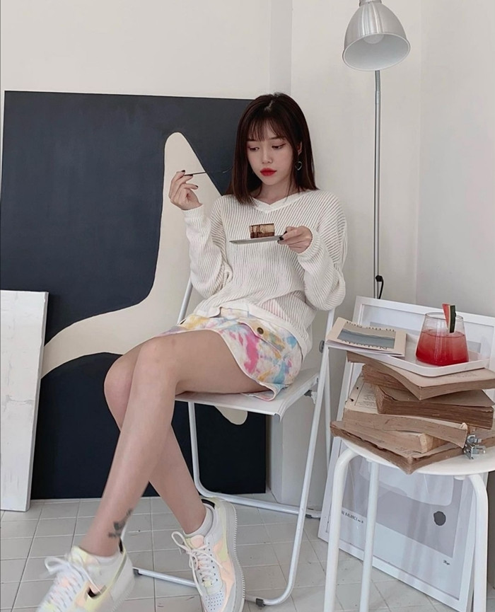 Linh Ngọc Đàm, Hiền Hồ cùng dàn mỹ nhân Việt khoe body cực phẩm với thời trang Thu Đông ảnh 2