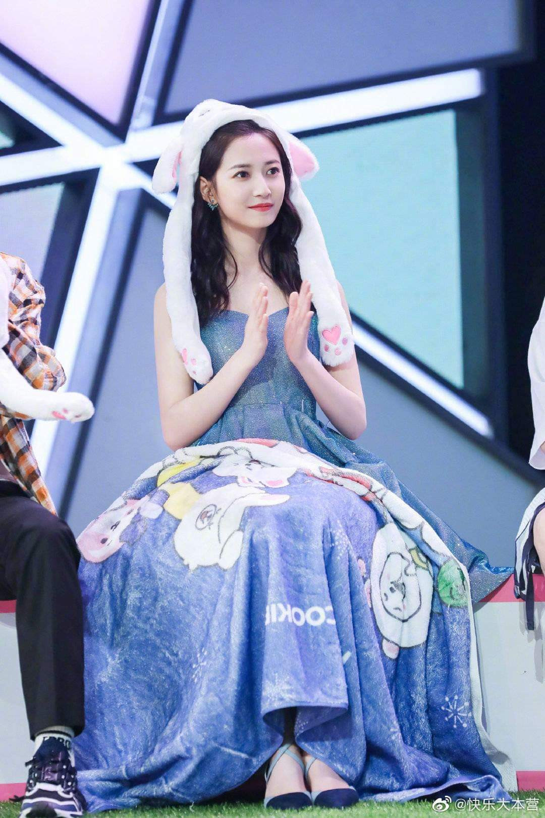 Nữ chính “Nguyệt Thượng Trọng Hỏa” Trần Ngọc Kỳ khoe nhan sắc đẹp tựa nàng tiên cá ảnh 7