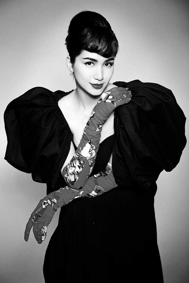 Hòa Minzy hóa "quý cô Hollywood", lấy cảm hứng từ ngôi sao điện ảnh Audrey Hepburn ảnh 6