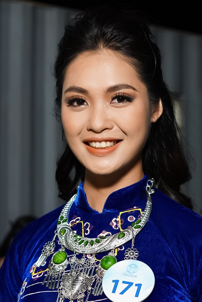 Nông Thúy Hằng - thí sinh Hoa Hậu Việt Nam người dân tộc Tày sở hữu nét đẹp cực Tây ảnh 7