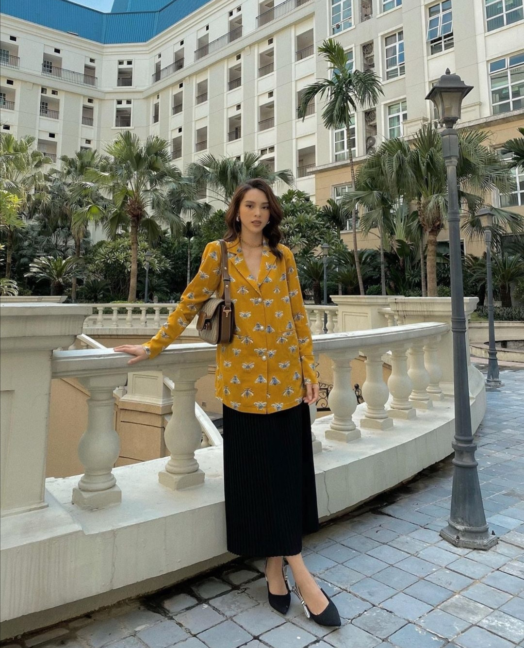 Học cách chọn đồ xuống phố chơi Trung Thu “chất” như Chi Pu, Lan Khuê, Thiều Bảo Trâm ảnh 8