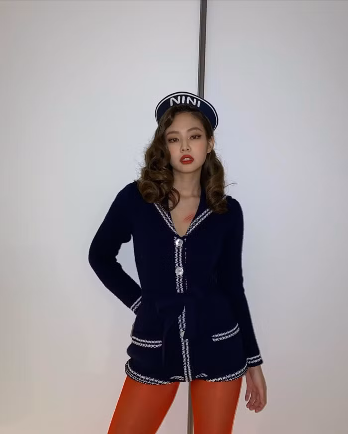 Netizen khen Jennie (BLACKPINK) quá cao tay khi biến tấu trang phục Halloween ảnh 5