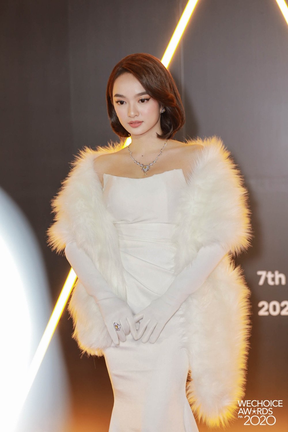 Ngọc Trinh, "hotgirl trứng rán" cùng dàn hot TikToker đọ sắc cực gắt trên thảm đỏ WeChoice ảnh 5