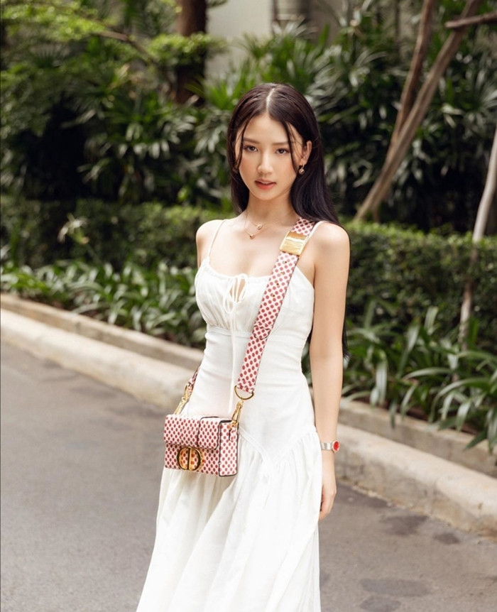 Choáng với bộ sưu tập túi hàng hiệu đáng ngưỡng mộ của “công chúa kẹo ngọt” Amee ảnh 2