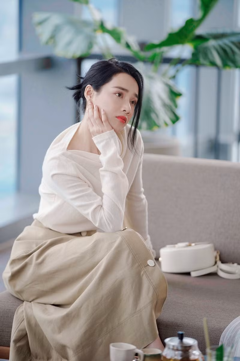 Tạo hình sang chảnh của 3 ngọc nữ hot nhất điện ảnh Việt: Nhã Phương, Lan Ngọc, Diễm My 9X trong phim mới ảnh 6