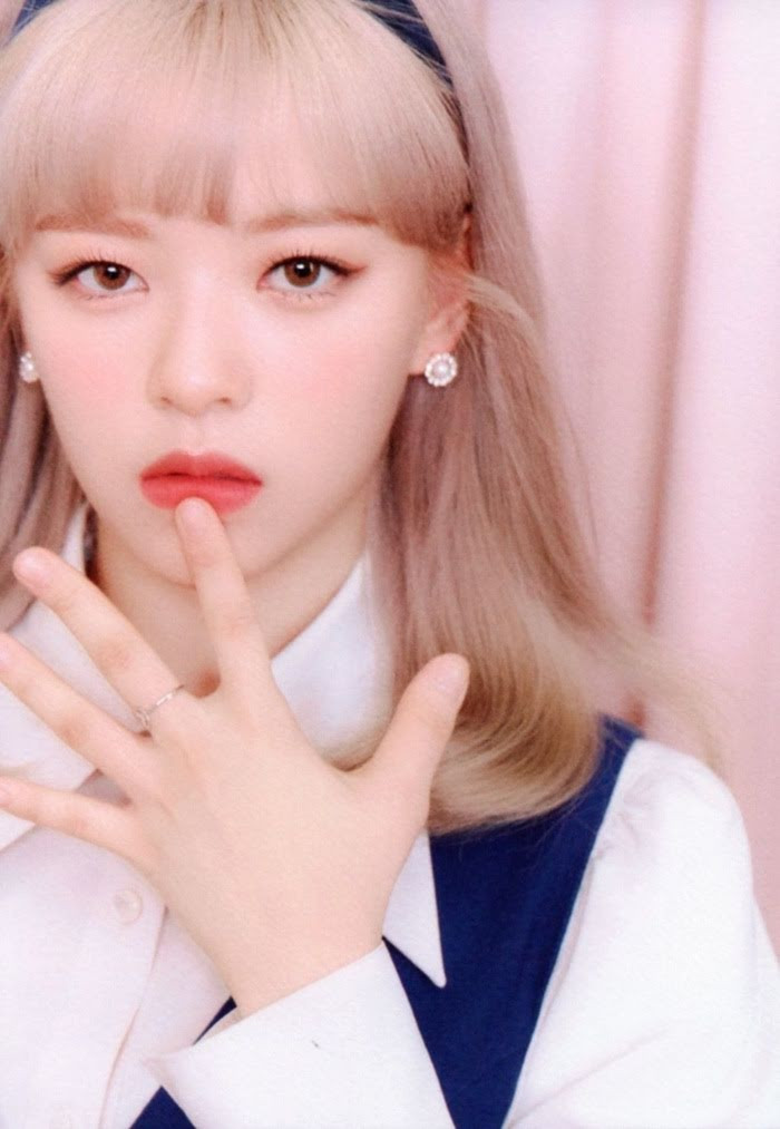 Netizen Hàn năn nỉ stylist cho TWICE “bê” trang phục album phiên bản Retro lên sân khấu ảnh 7