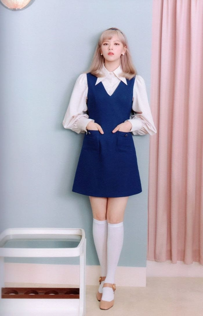 Netizen Hàn năn nỉ stylist cho TWICE “bê” trang phục album phiên bản Retro lên sân khấu ảnh 8
