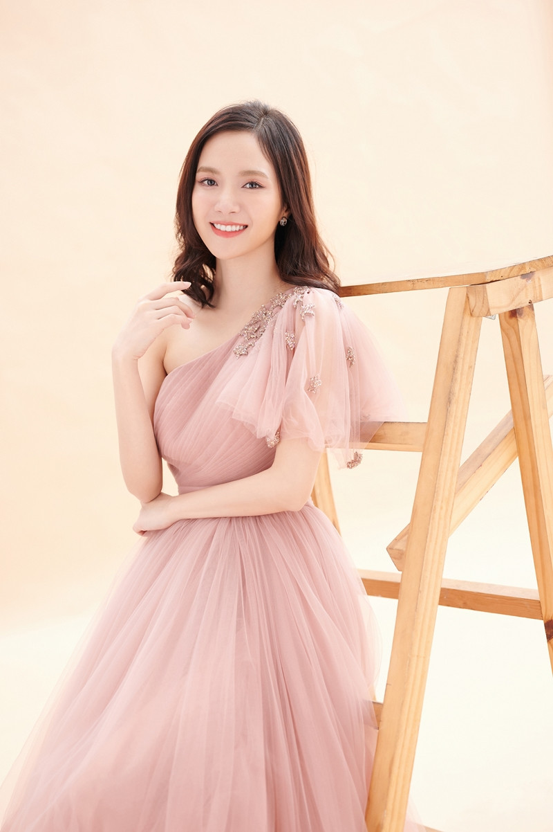 Ca sĩ Jang Mi khoe nhan sắc đẹp như hoa như ngọc trong bộ ảnh mừng sinh nhật ảnh 2