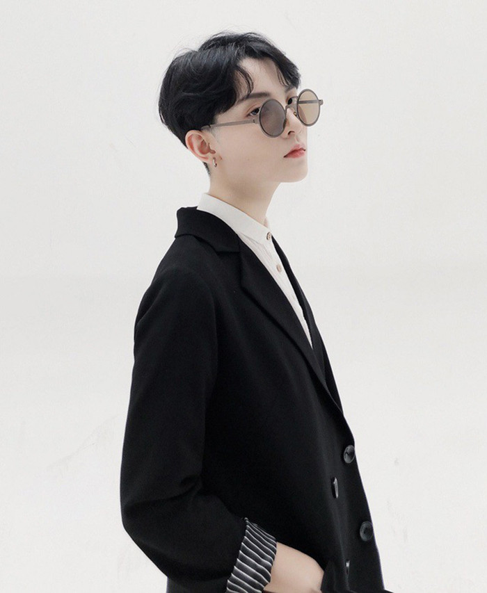 Người mẫu được nhận xét có ngoại hình giống thành viên BTS hóa ra là người Việt ảnh 7