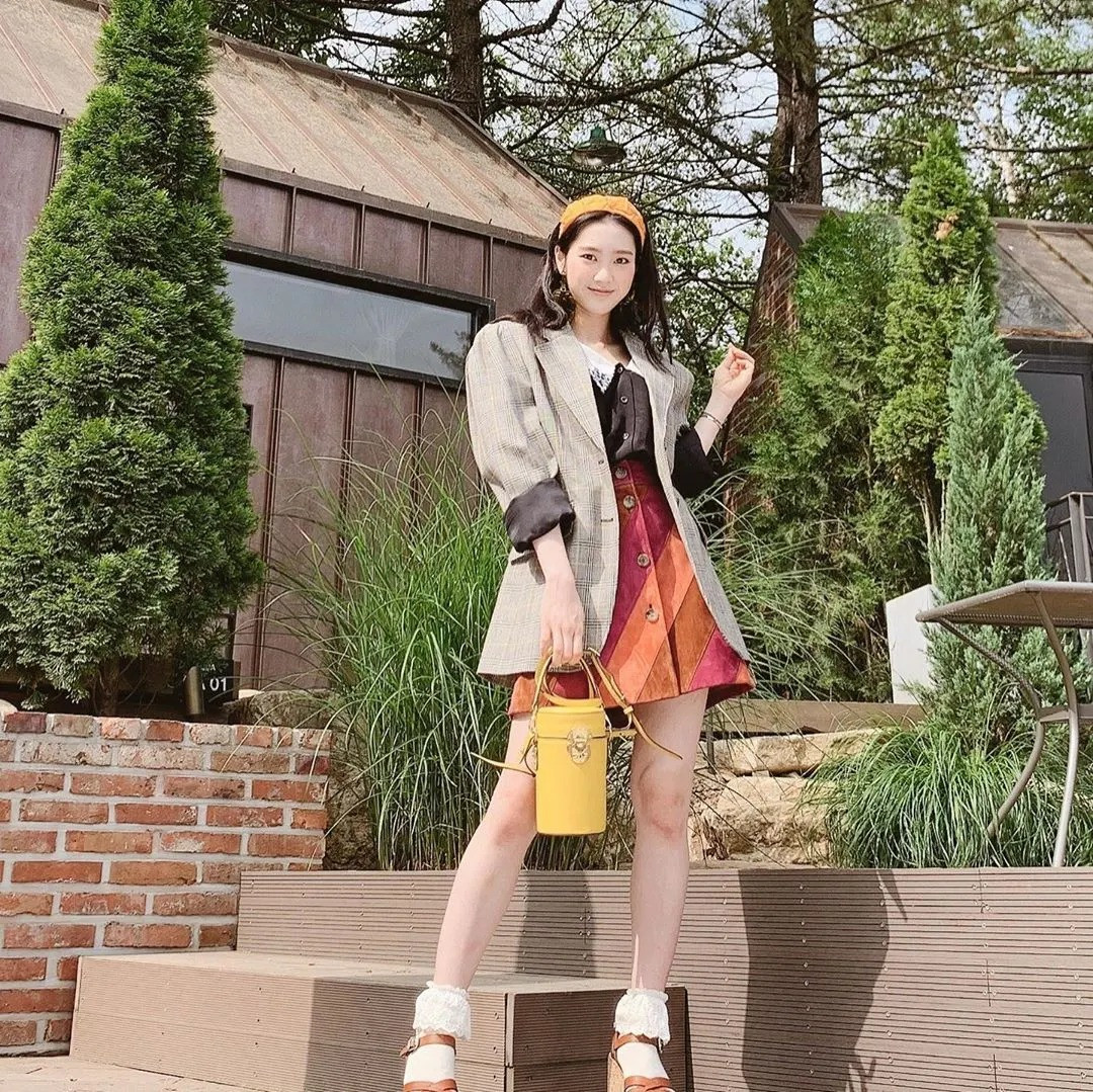 Joy (Red Velvet) chính là “thánh đụng hàng” vì mặc trùng đồ với quá nhiều idol ảnh 12