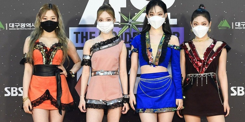 Stylist của aespa bị netizen Hàn chê bai thậm tệ vì cho 4 cô gái mặc đồ siêu khó hiểu ảnh 2