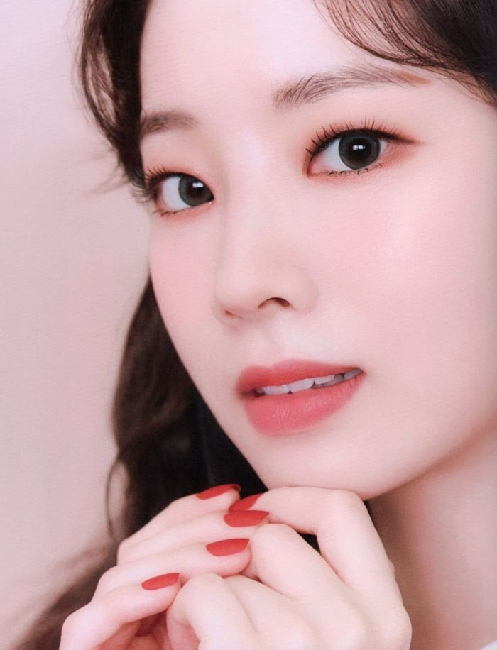 Netizen Hàn năn nỉ stylist cho TWICE “bê” trang phục album phiên bản Retro lên sân khấu ảnh 21