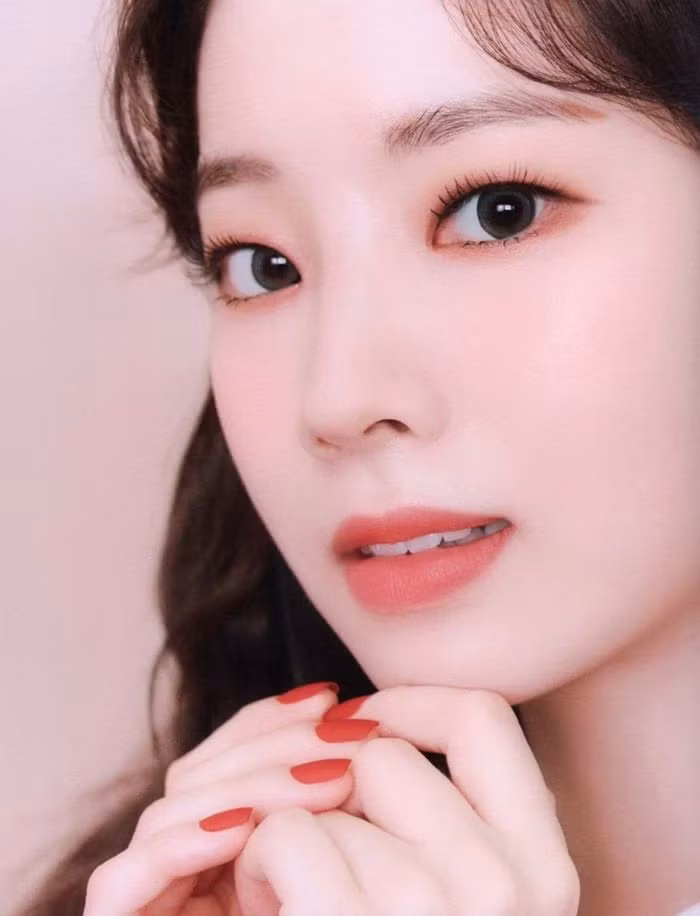Netizen Hàn năn nỉ stylist cho TWICE “bê” trang phục album phiên bản Retro lên sân khấu ảnh 21