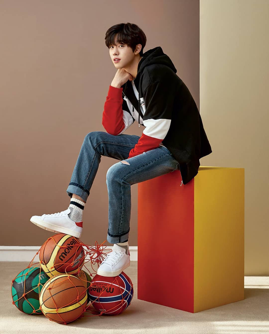 Ahn Hyo Seop - “mỹ nam” sở hữu đôi chân dài tít tắp, hình mẫu bạn trai mới của fangirl ảnh 4