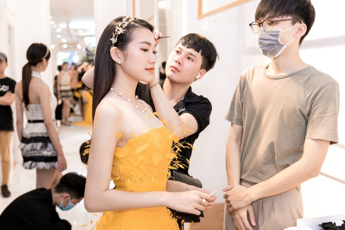 Từ đầm dài đến váy công chúa, Top 35 Hoa Hậu Việt Nam 2020 hứa hẹn một đêm thi Thời trang mãn nhãn ảnh 2