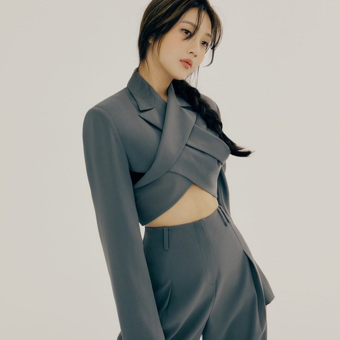 Joy (Red Velvet) chính là “thánh đụng hàng” vì mặc trùng đồ với quá nhiều idol ảnh 1