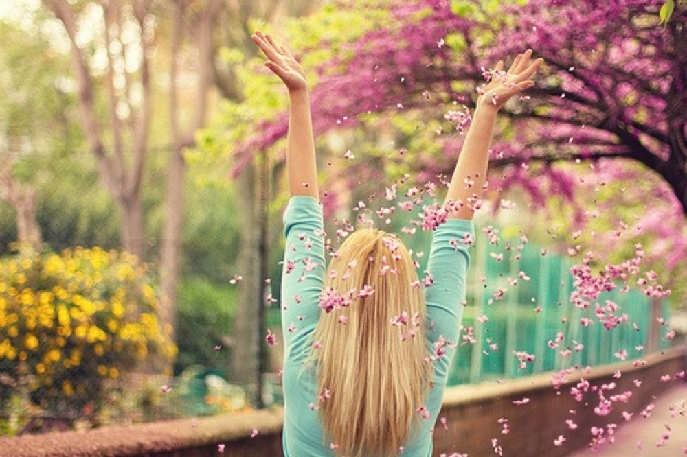 Tiếng Anh rất dễ: Các mẫu câu tiếng Anh về vẻ đẹp của thiên nhiên mùa Xuân ảnh 1