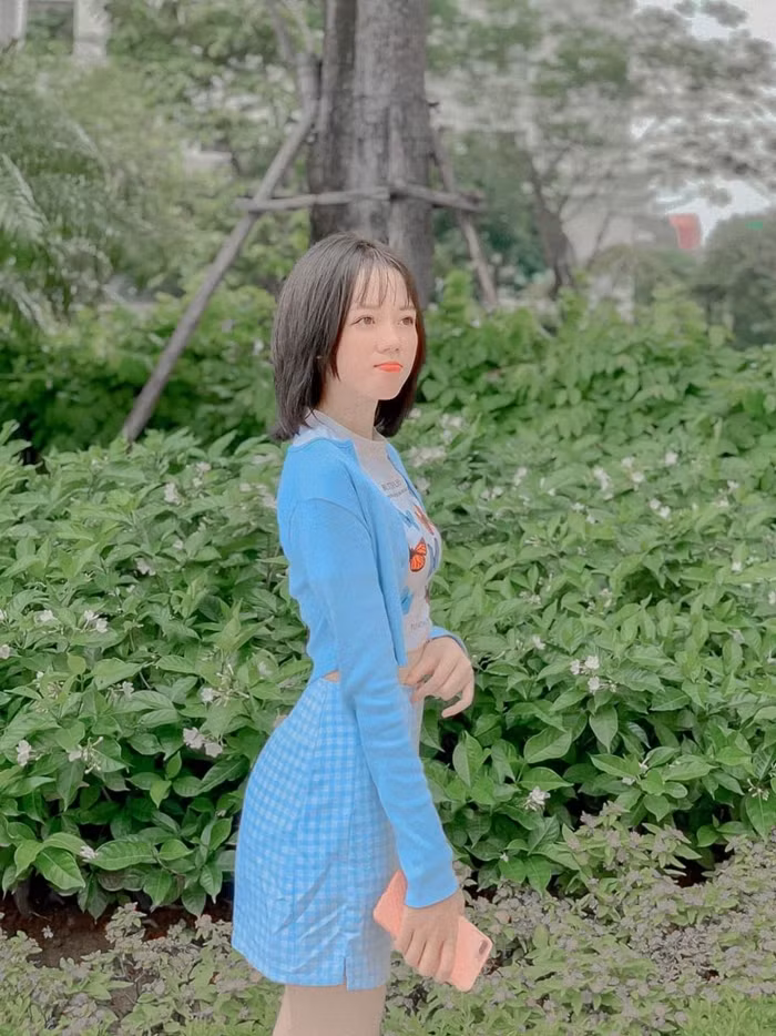 Ngắm gu thời trang của TikToker Mèo Sao Hỏa, bánh bèo mà xinh như hotgirl Hàn ảnh 12