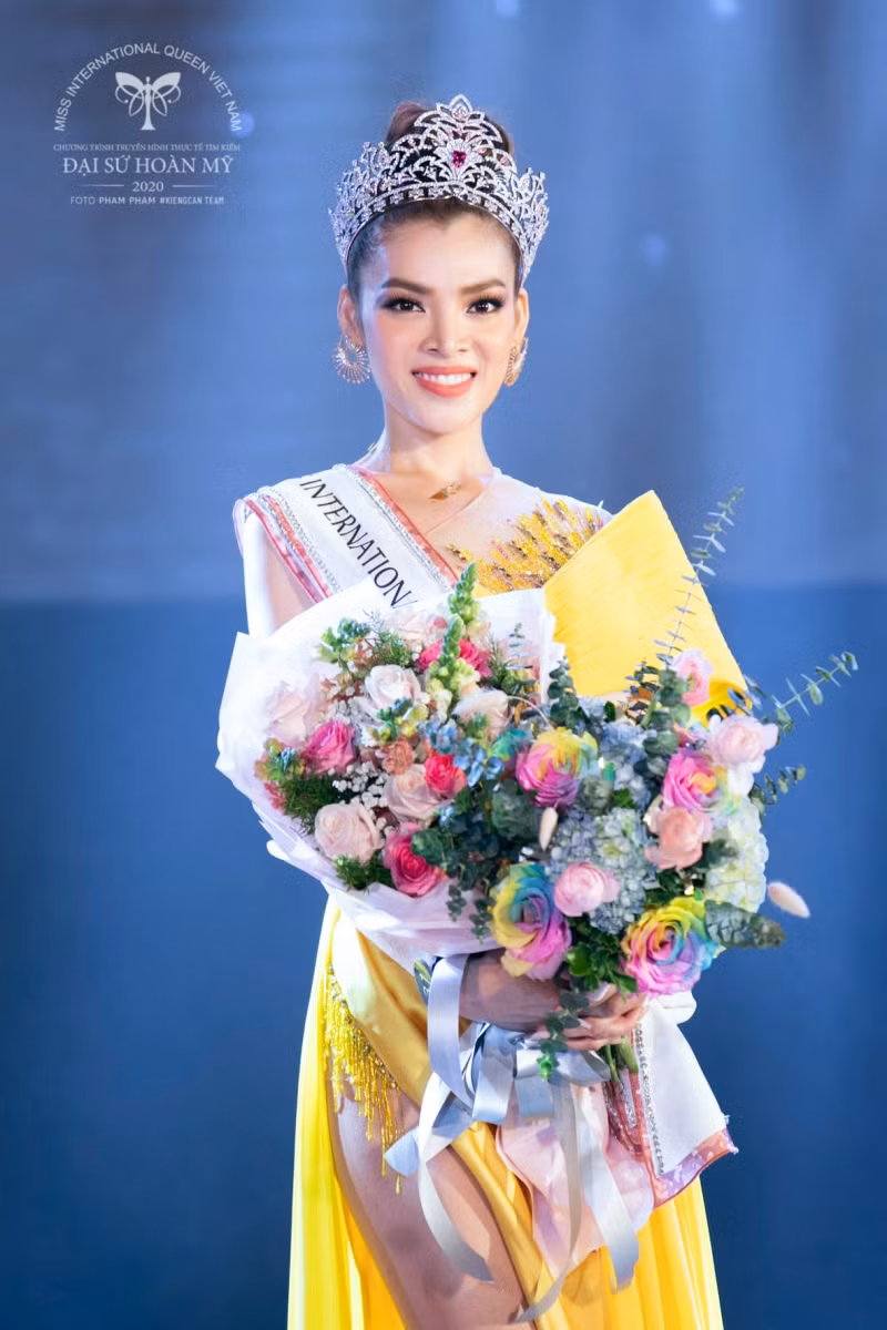 Đại Sứ Hoàn Mỹ 2020: Trân Đài chính thức đăng quang, Top 3 đúng như thông tin đã bị lộ ảnh 9