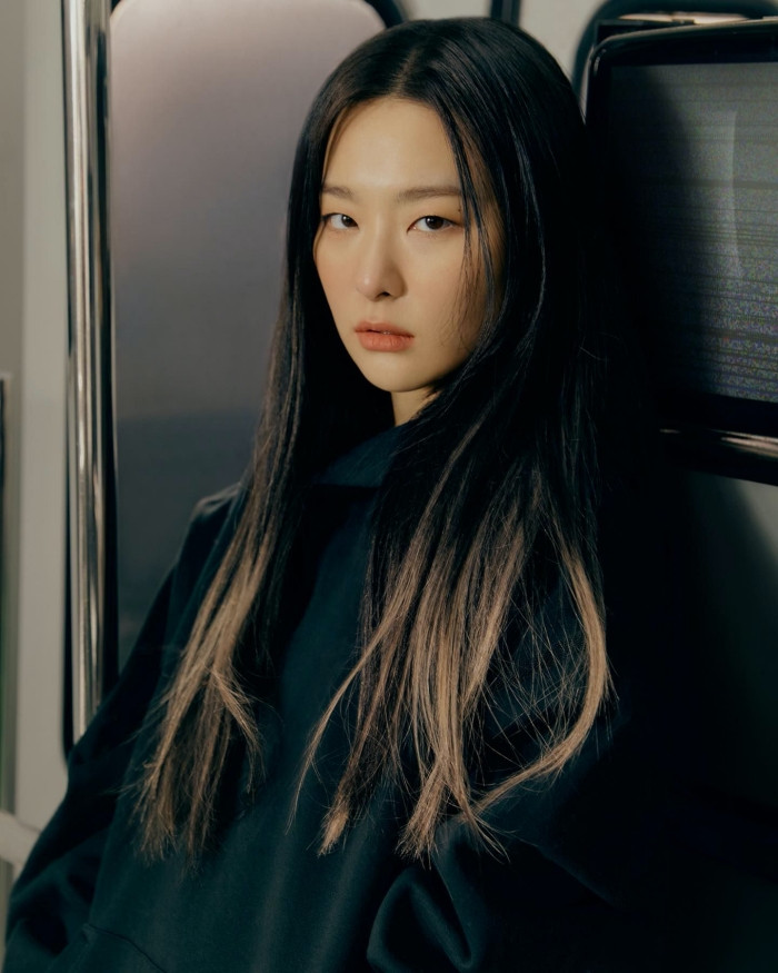 Seulgi (Red Velvet) siêu ngầu trong loạt ảnh quảng cáo cho mẫu giày mới của Converse All Star ảnh 9