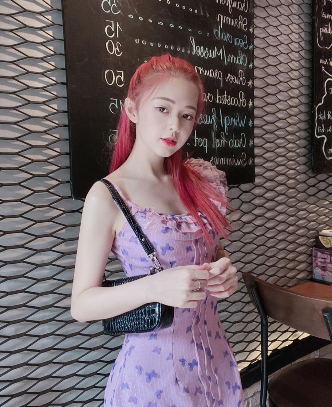 Dàn mỹ nhân Việt lại trổ tài “mix&match” trang phục cực kỳ bắt mắt, bạn sẽ chọn ai? ảnh 3