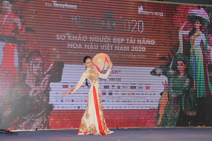 Top 35 Hoa Hậu Việt Nam 2020 trình diễn nhiều sở trường ấn tượng trong phần thi Tài năng ảnh 9