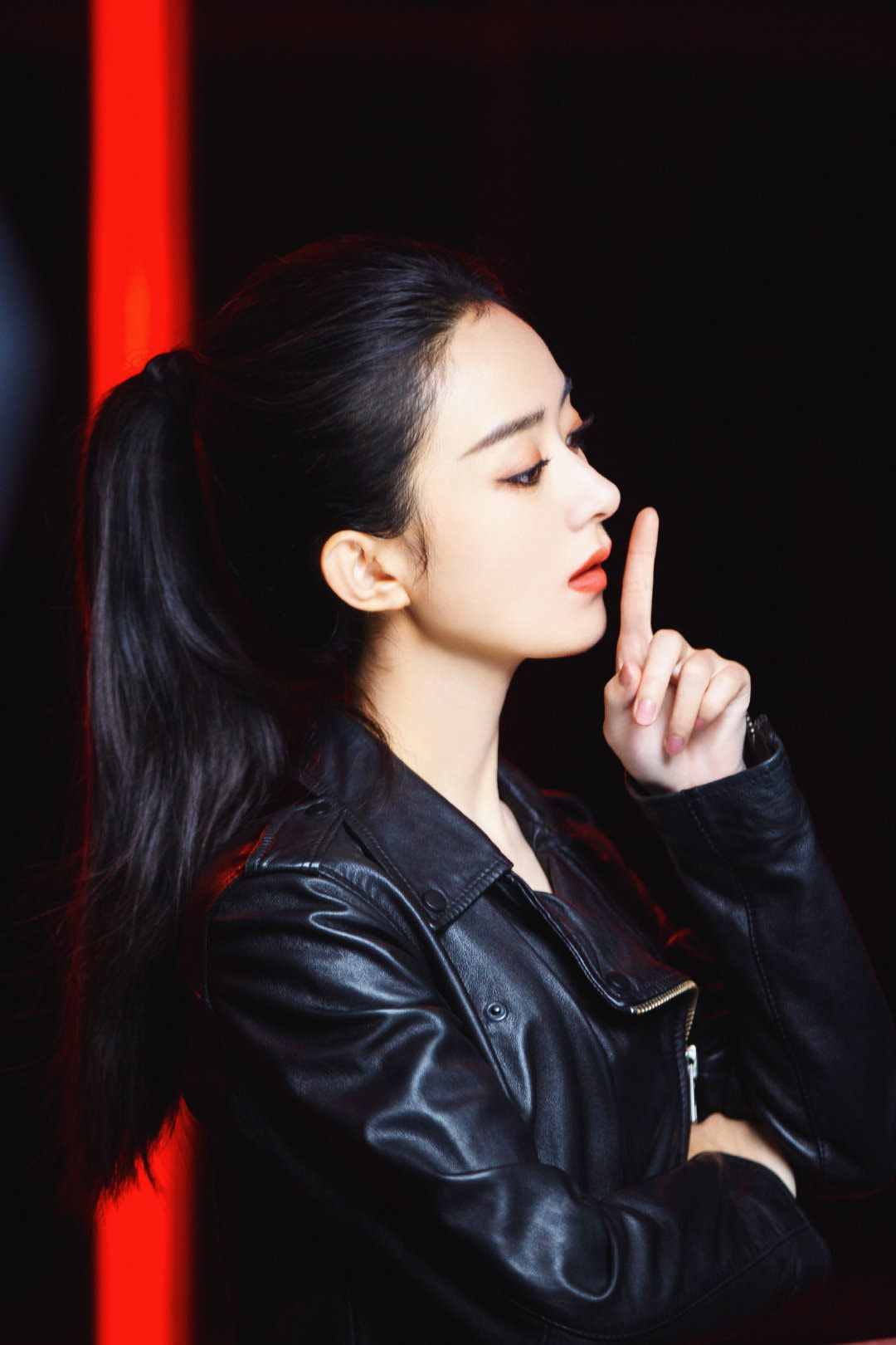 Quảng cáo mới của Triệu Lệ Dĩnh gây tranh cãi, khí chất dịu dàng đáng yêu mọi khi đâu rồi? ảnh 4