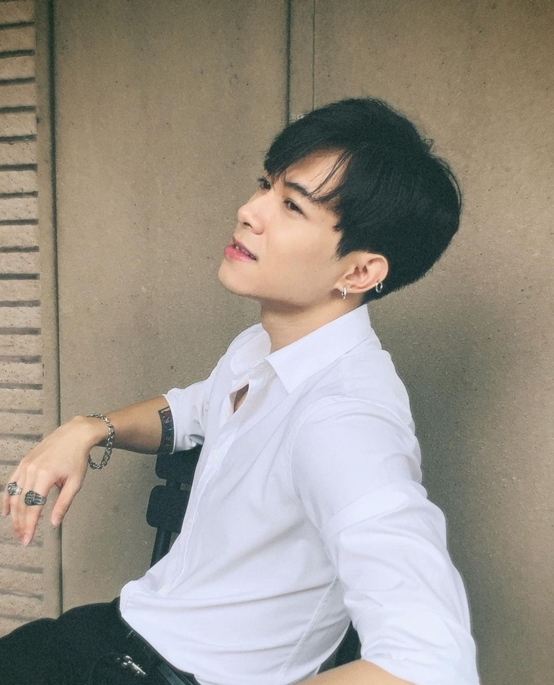 Ngắm “nội dung hấp dẫn” khiến các chị em không thể không thả tim của diễn viên Anh Tú ảnh 6