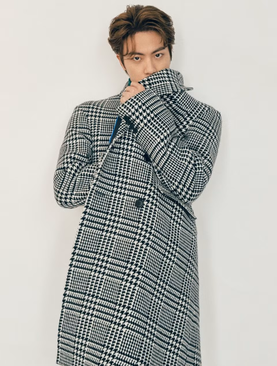 Xuất hiện như người mẫu trên bìa Esquire, BTS chia sẻ quan điểm về sự nam tính ảnh 6