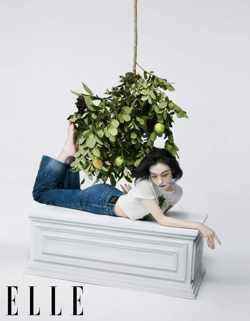 Nghê Ni khiến netizen Trung tranh cãi kịch liệt vì mặt trắng bệch trên bìa ELLE Trung ảnh 9