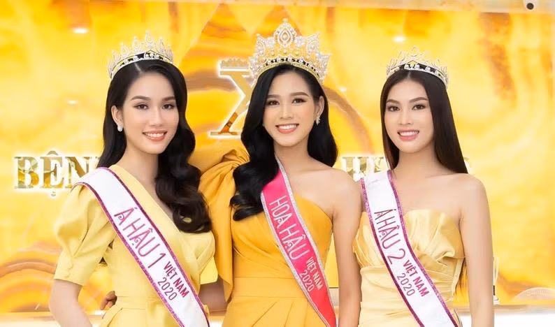 Tường San xinh như công chúa, đọ sắc với Tiểu Vy, Mỹ Linh, Lương Thùy Linh trong ngày cưới ảnh 13