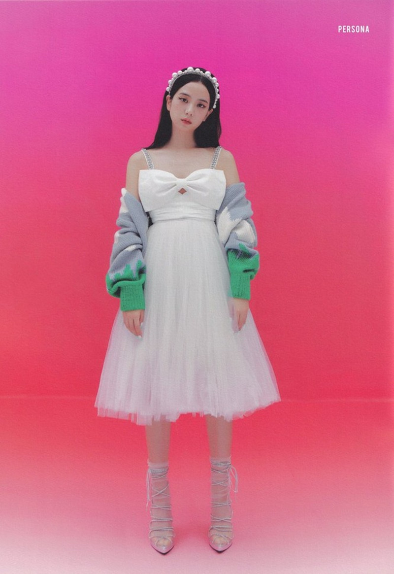 Đỉnh như Yuqi (G)I-DLE: Mặc chiếc váy giống Jisoo BLACKPINK mà nhìn mãi mới nhận ra ảnh 2